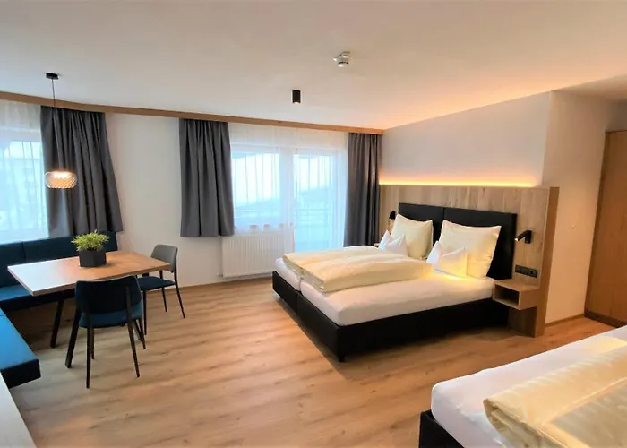 Garni Binta بيت ضيافة